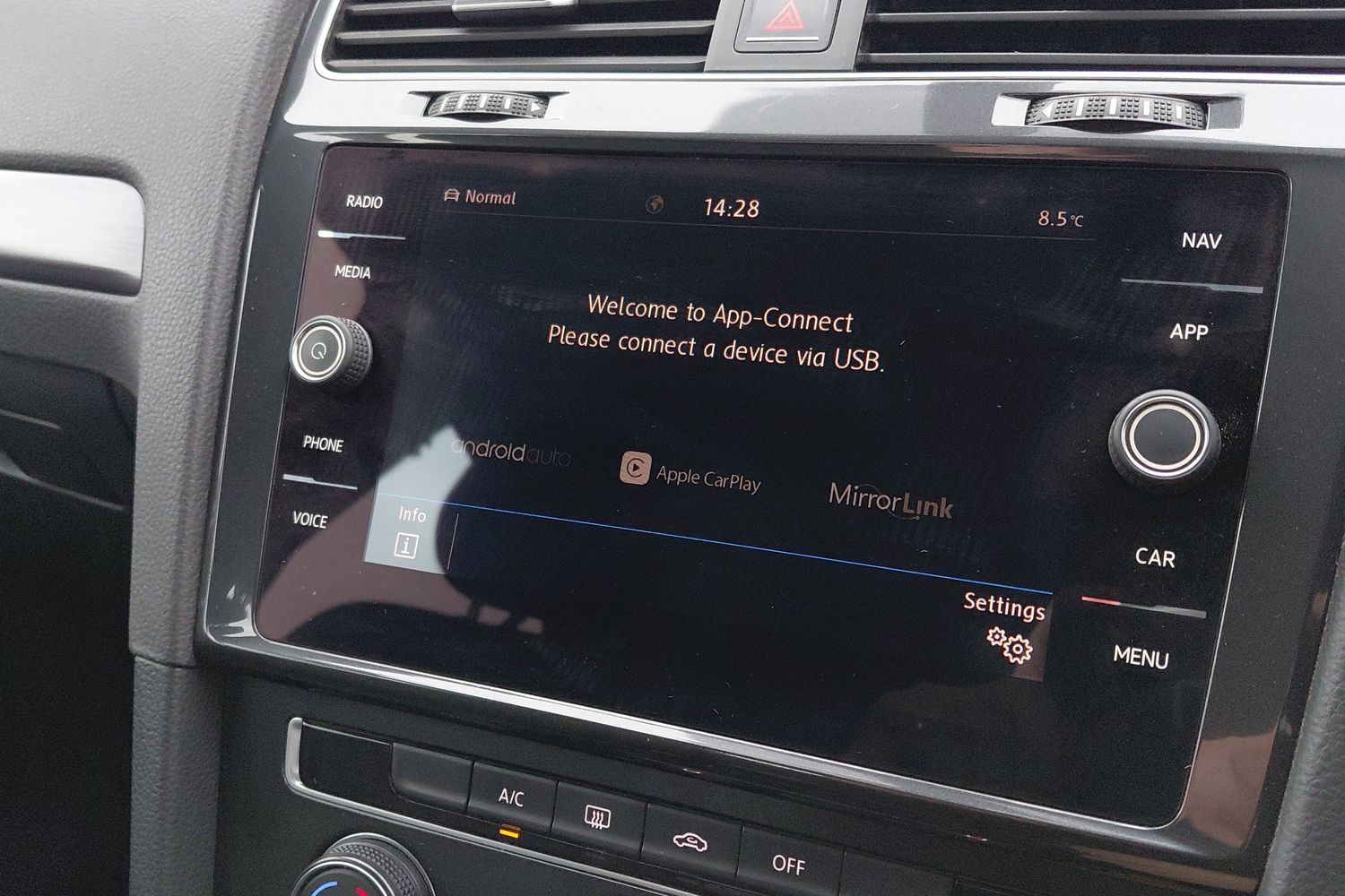 Used Volkswagen Golf 2018 for sale - 76837781: Photo 15