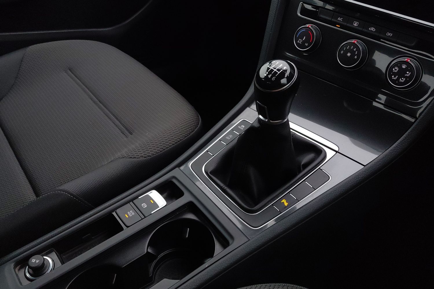 Used Volkswagen Golf 2018 for sale - 76837781: Photo 18