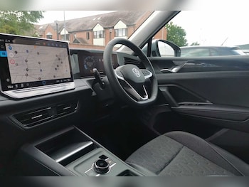 Used Volkswagen Tiguan 2025 for sale - 76110629: Photo 2