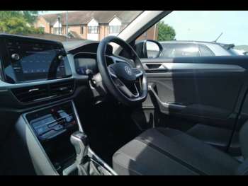 Used Volkswagen T-Roc 2023 for sale - 74759507: Photo