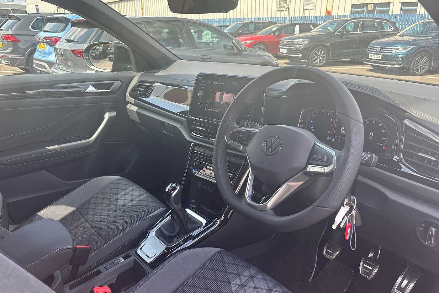 Used Volkswagen T-Roc 2025 for sale - 76111115: Photo 6