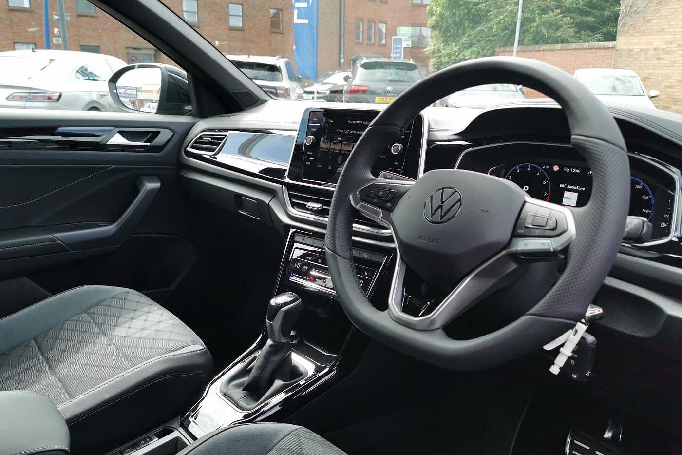 Used Volkswagen T-Roc 2025 for sale - 76111100: Photo 6