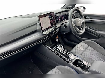 Used Volkswagen Golf 2026 for sale - 79363274: Photo