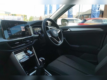 Used Volkswagen T-Roc 2025 for sale - 77177730: Photo