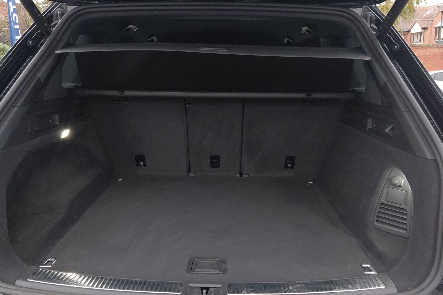 Used Volkswagen Touareg 2023 for sale - 76670964: Photo 10