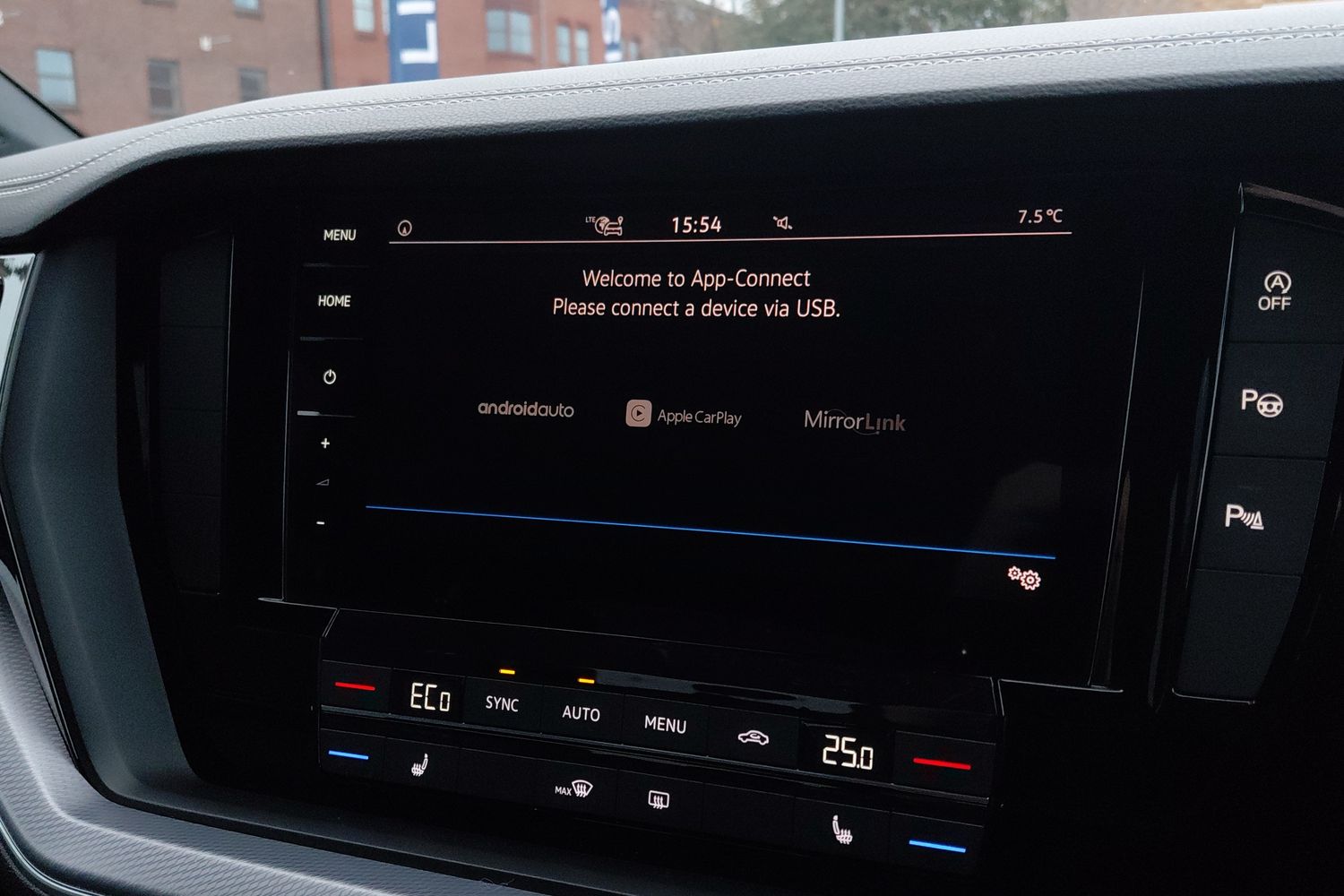 Used Volkswagen Touareg 2023 for sale - 76670964: Photo 15