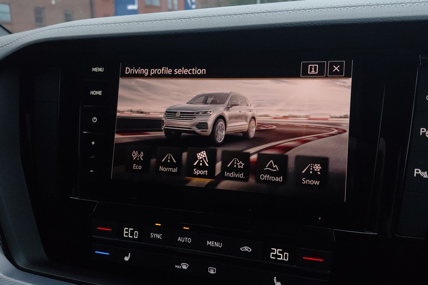 Used Volkswagen Touareg 2023 for sale - 76670964: Photo 17