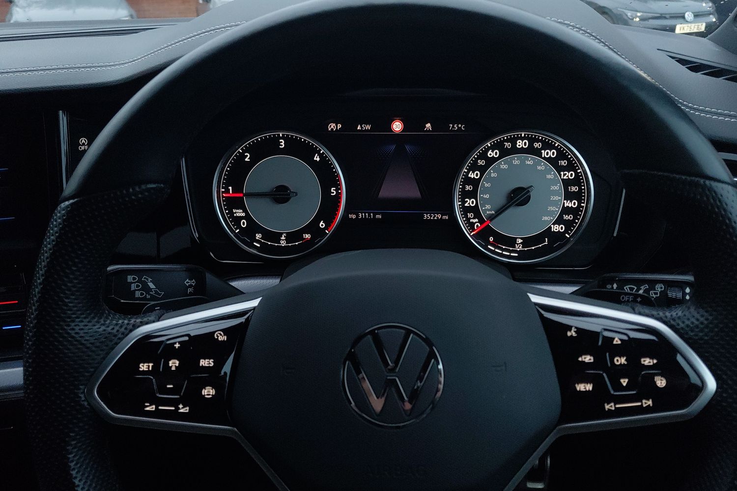 Used Volkswagen Touareg 2023 for sale - 76670964: Photo 18