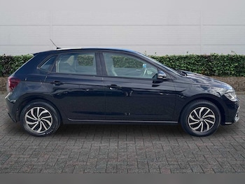 Used Volkswagen Polo 2023 for sale - 77994873: Photo