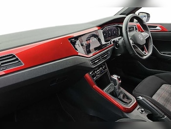 Used Volkswagen Polo 2023 for sale - 76111348: Photo 2
