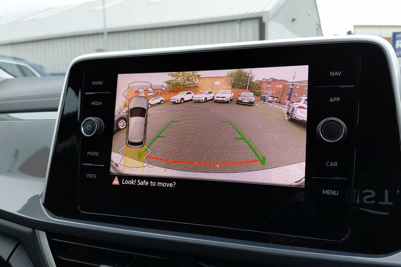 Used Volkswagen T-Roc 2025 for sale - 76500900: Photo 15