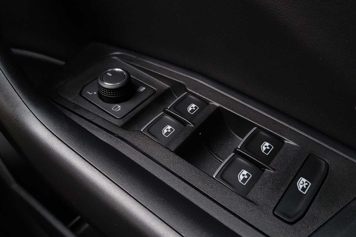 Used Volkswagen T-Roc 2025 for sale - 76500900: Photo 20