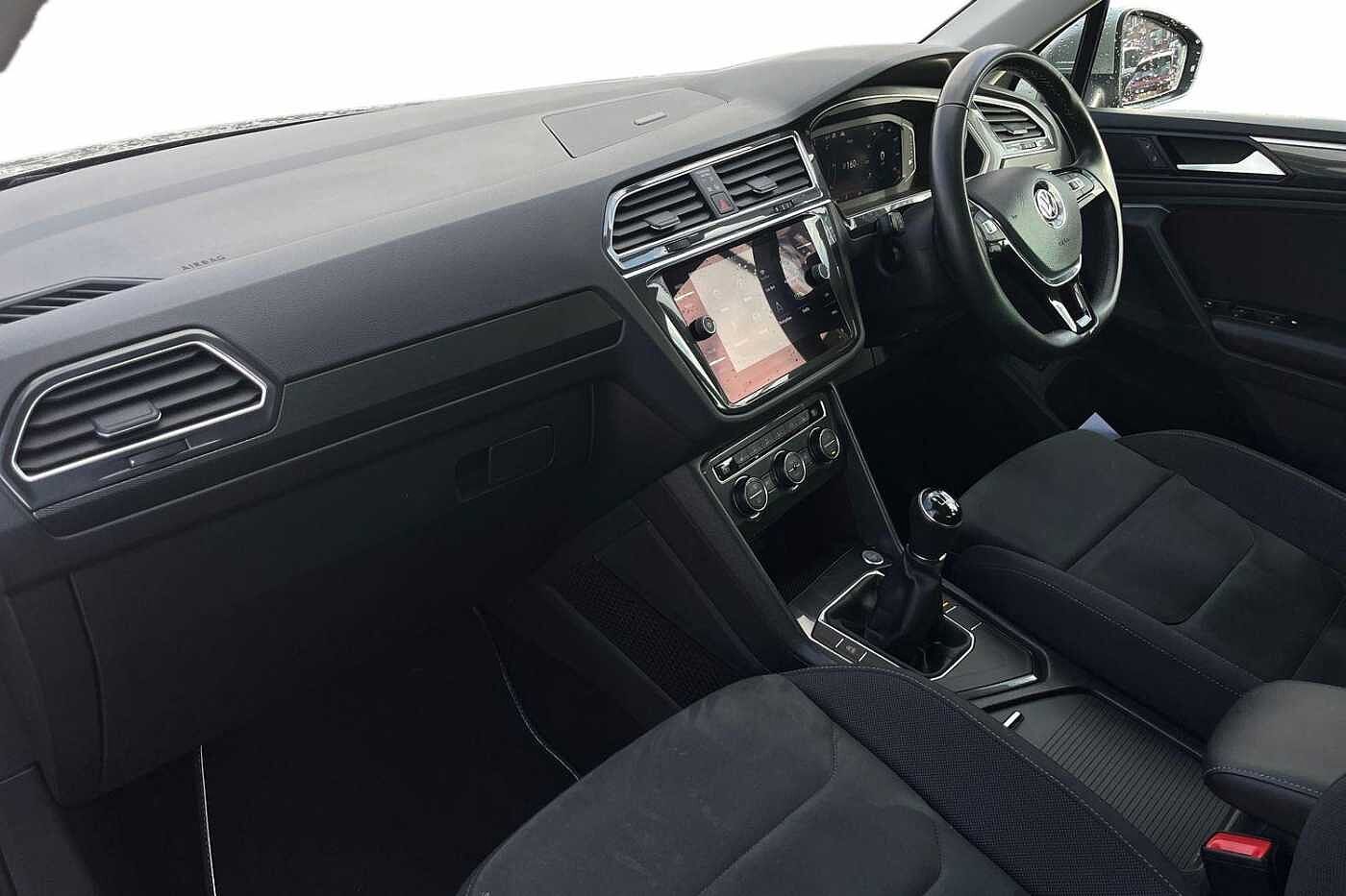 Used Volkswagen Tiguan 2019 for sale - 77627035: Photo 2