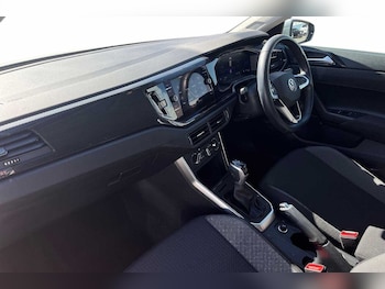 Used Volkswagen Polo 2024 for sale - 78063326: Photo