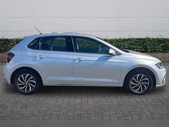Used Volkswagen Polo 2024 for sale - 78063326: Photo