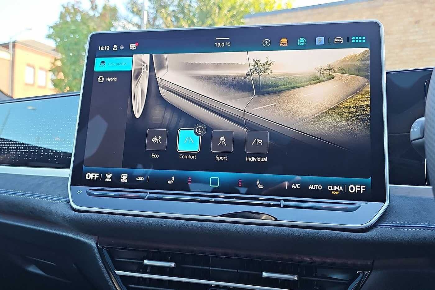 Used Volkswagen Passat 2025 for sale - 77176767: Photo 15