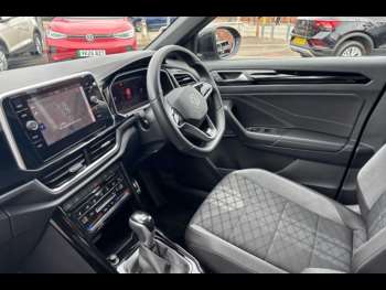 Used Volkswagen T-Roc 2022 for sale - 74800720: Photo