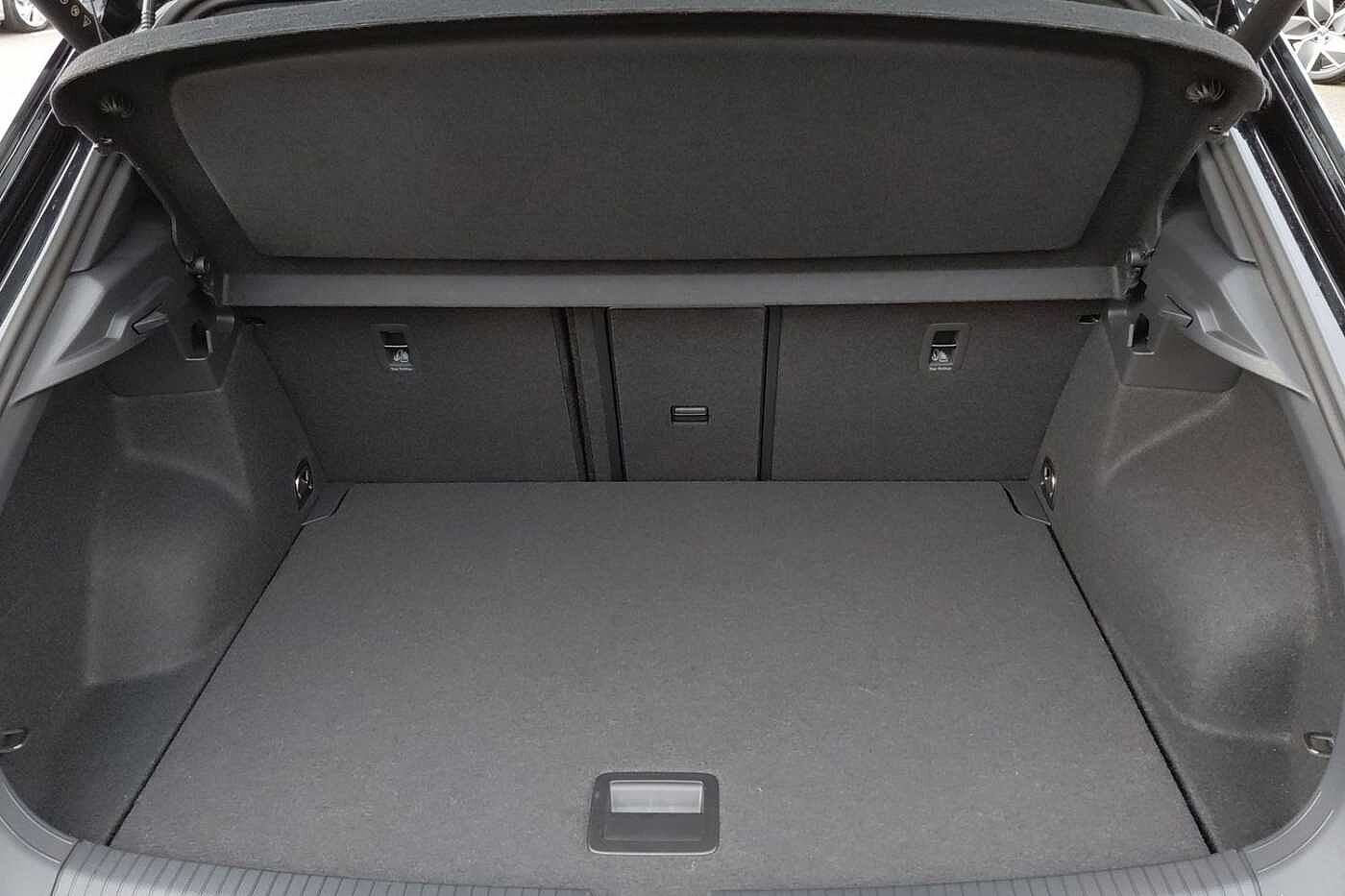 Used Volkswagen T-Roc 2025 for sale - 77941492: Photo 11