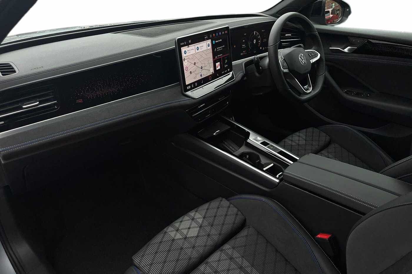 Used Volkswagen Passat 2025 for sale - 77157570: Photo 2