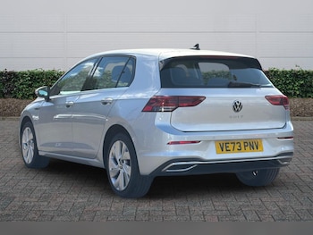 Used Volkswagen Golf 2024 for sale - 78899322: Photo
