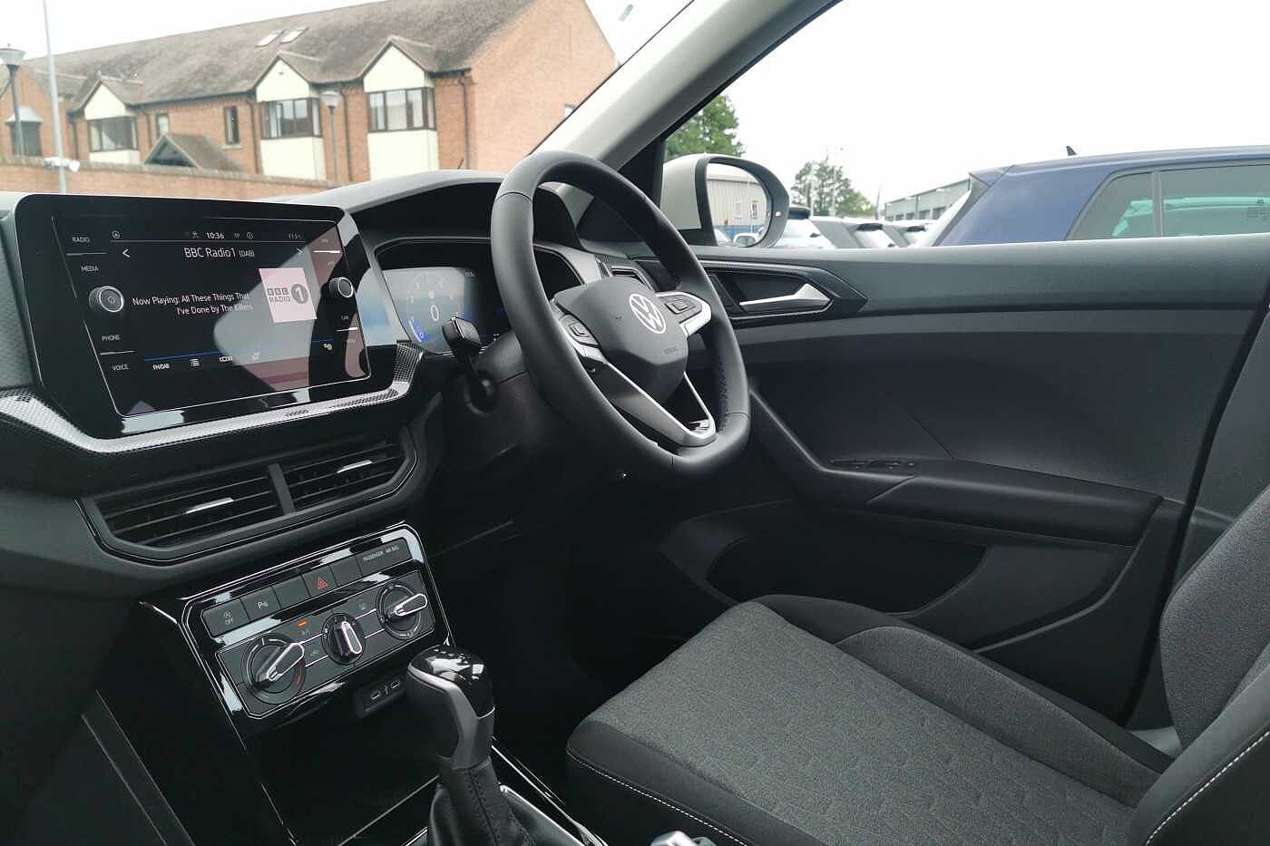 Used Volkswagen T-Cross 2025 for sale - 76241235: Photo 2