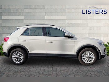 Used Volkswagen T-Roc 2023 for sale - 76372353: Photo