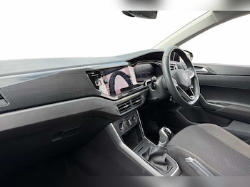 Used Volkswagen Polo 2024 for sale - 79094680: Photo