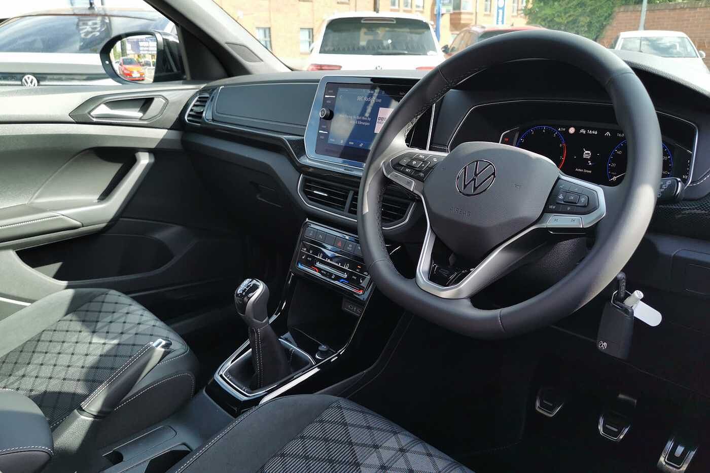 Used Volkswagen T-Cross 2025 for sale - 76110715: Photo 6