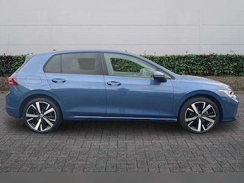 Used Volkswagen Golf 2024 for sale - 77910679: Photo