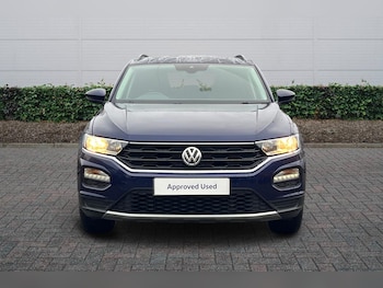 Used Volkswagen T-Roc 2019 for sale - 77307096: Photo