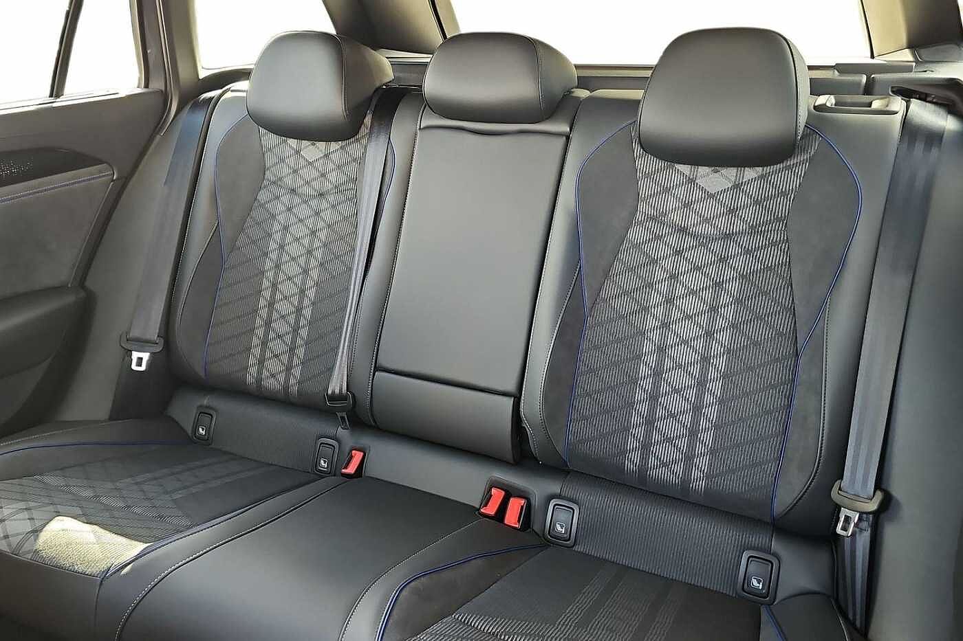 Used Volkswagen Passat 2025 for sale - 76123945: Photo 10