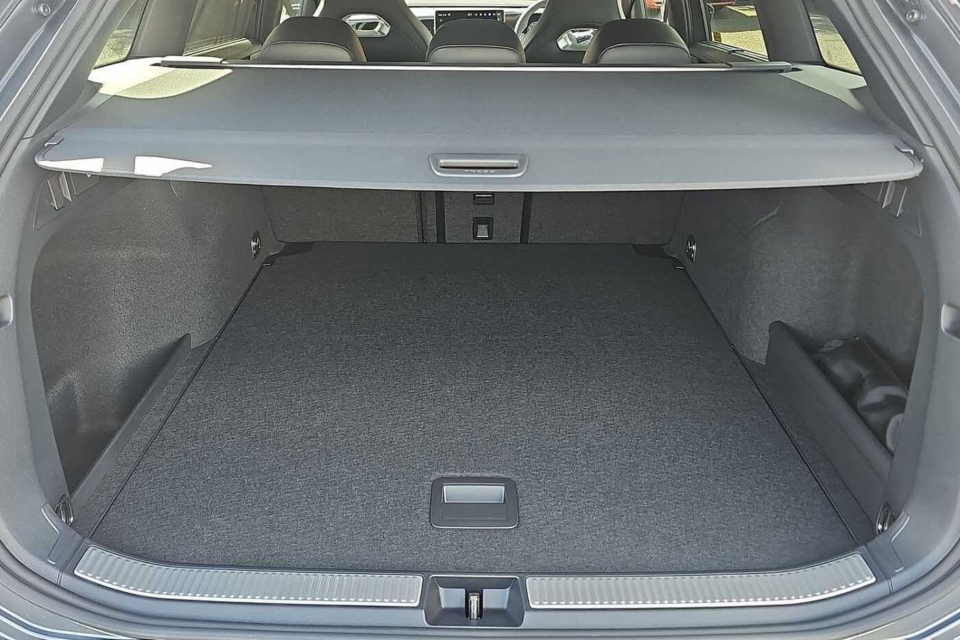 Used Volkswagen Passat 2025 for sale - 76123945: Photo 13