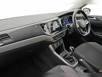 Used Volkswagen Polo 2022 for sale - 76111505: Photo