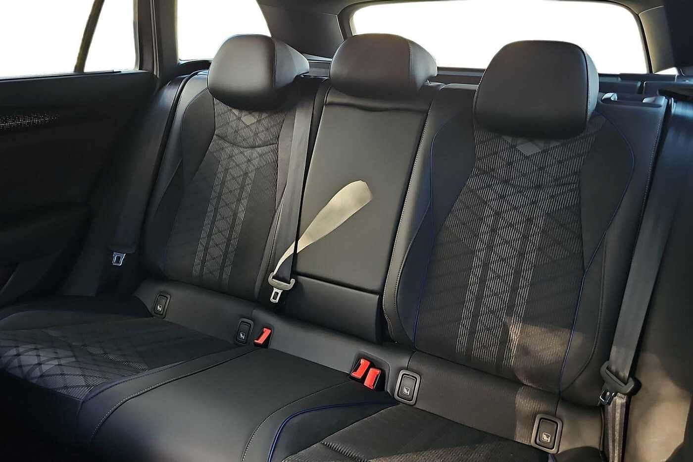 Used Volkswagen Passat 2025 for sale - 76389721: Photo 10