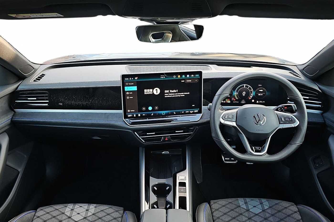 Used Volkswagen Passat 2025 for sale - 76389721: Photo 9