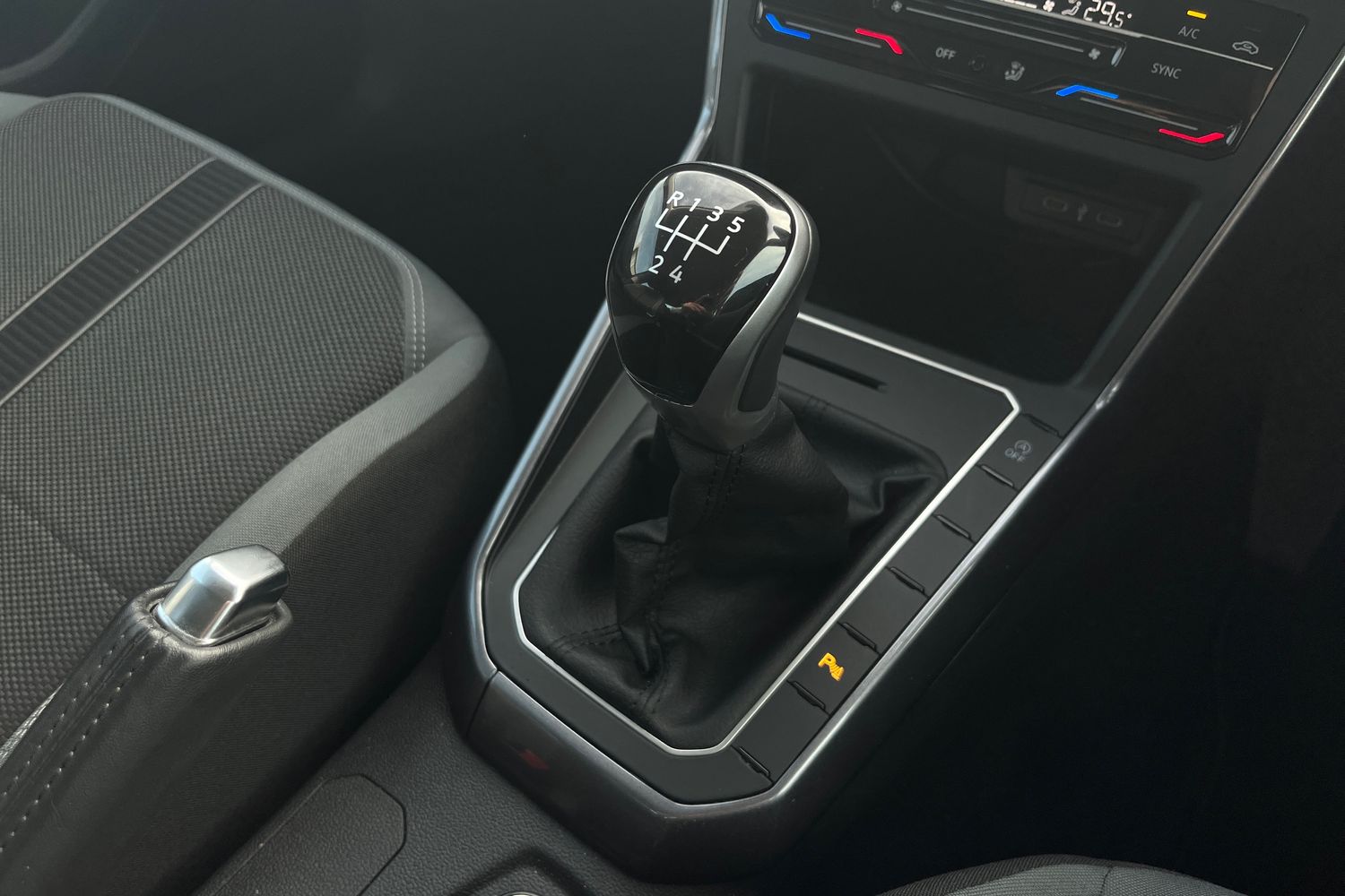 Used Volkswagen Polo 2024 for sale - 77599779: Photo 18