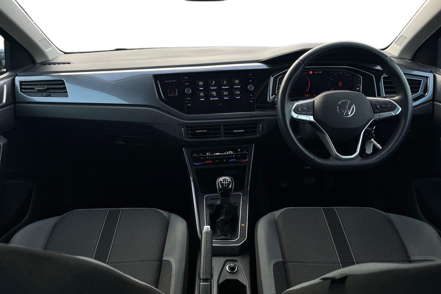 Used Volkswagen Polo 2024 for sale - 77599779: Photo 8