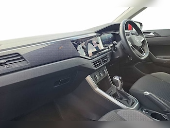 Used Volkswagen Polo 2024 for sale - 75610314: Photo
