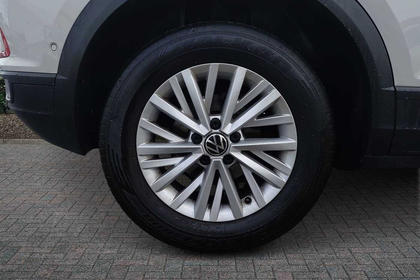 Used Volkswagen T-Roc 2023 for sale - 77177134: Photo 5