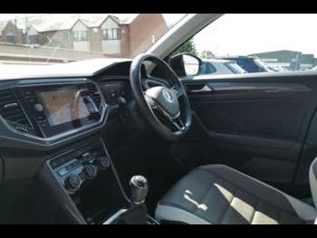 Used Volkswagen T-Roc 2021 for sale - 75104067: Photo