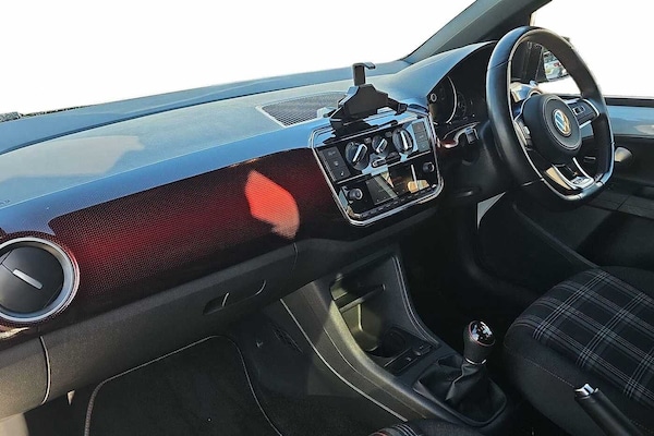 Used Volkswagen up! 2022 for sale - 76111203: Photo 2