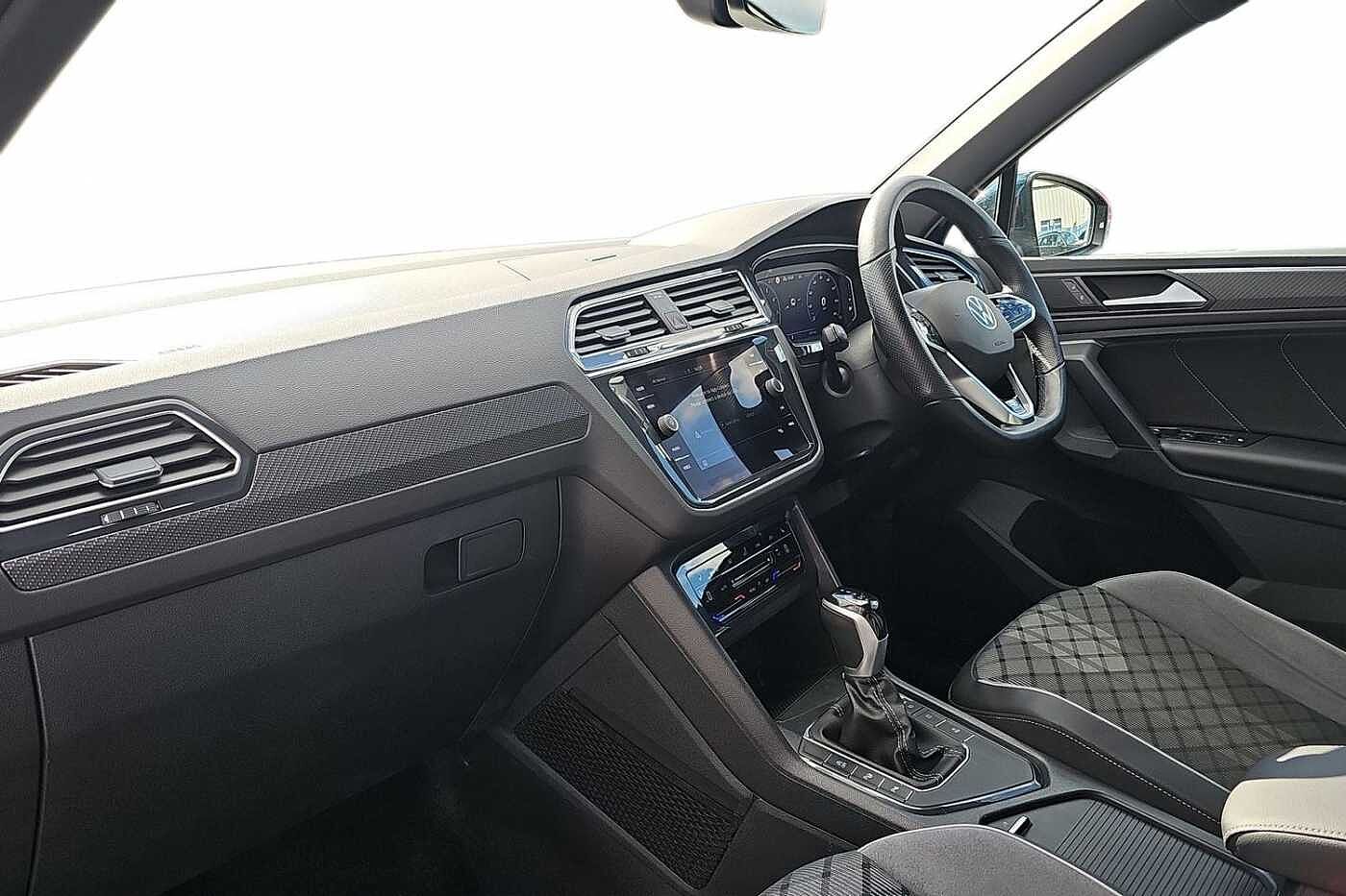 Used Volkswagen Tiguan 2023 for sale - 76110914: Photo 2