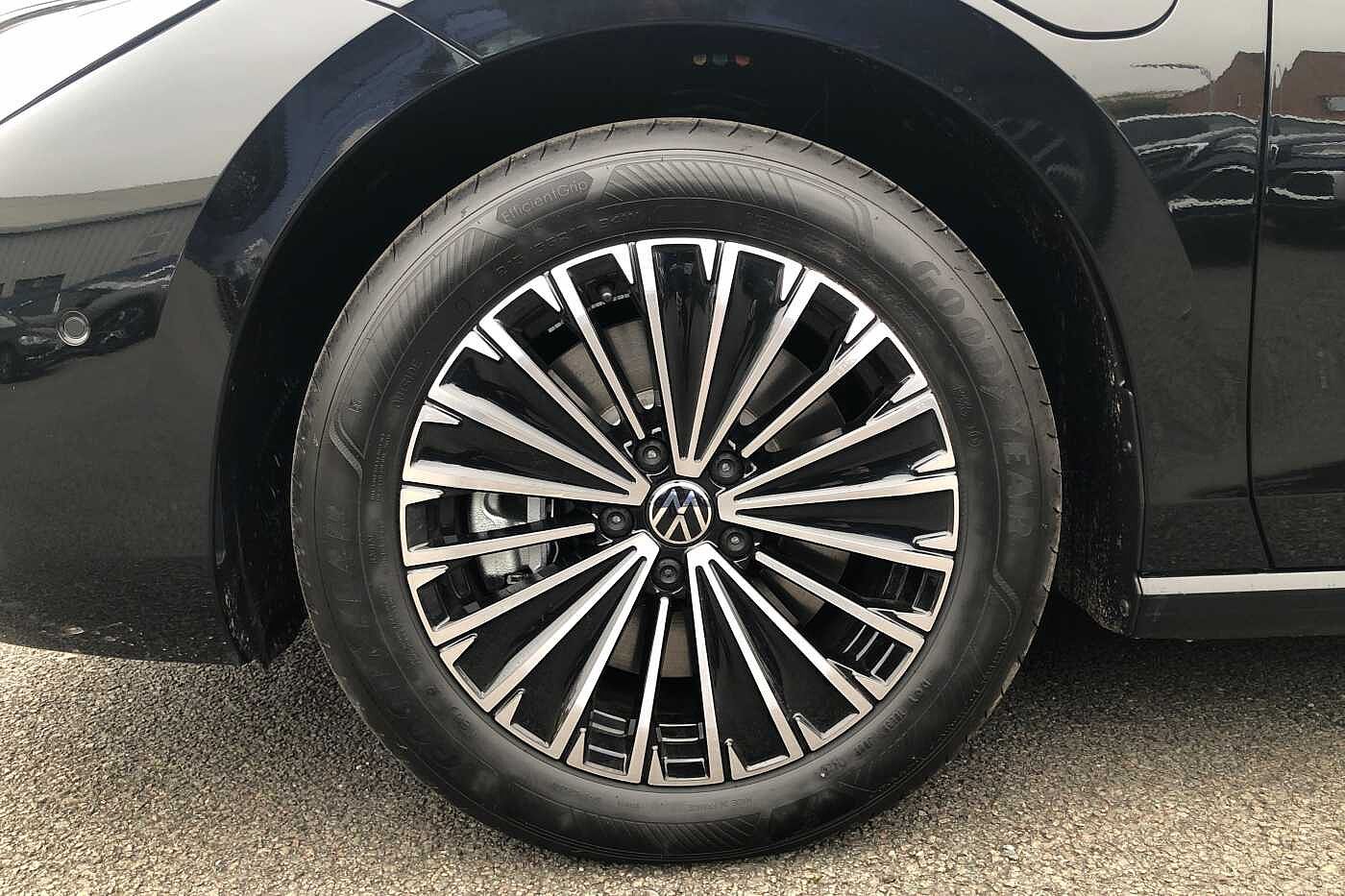 Used Volkswagen Passat 2024 for sale - 76111369: Photo 5