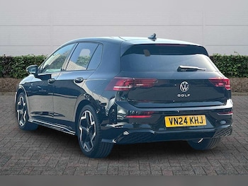 Used Volkswagen Golf 2024 for sale - 78899318: Photo