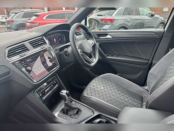 Used Volkswagen Tiguan 2024 for sale - 75813936: Photo