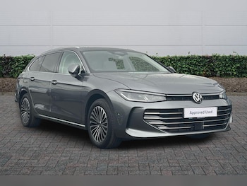 Used Volkswagen Passat 2025 for sale - 77132769: Photo