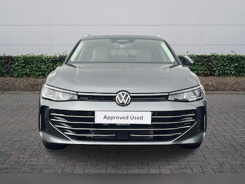 Used Volkswagen Passat 2025 for sale - 77132769: Photo
