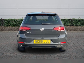 Used Volkswagen Golf 2019 for sale - 78088163: Photo
