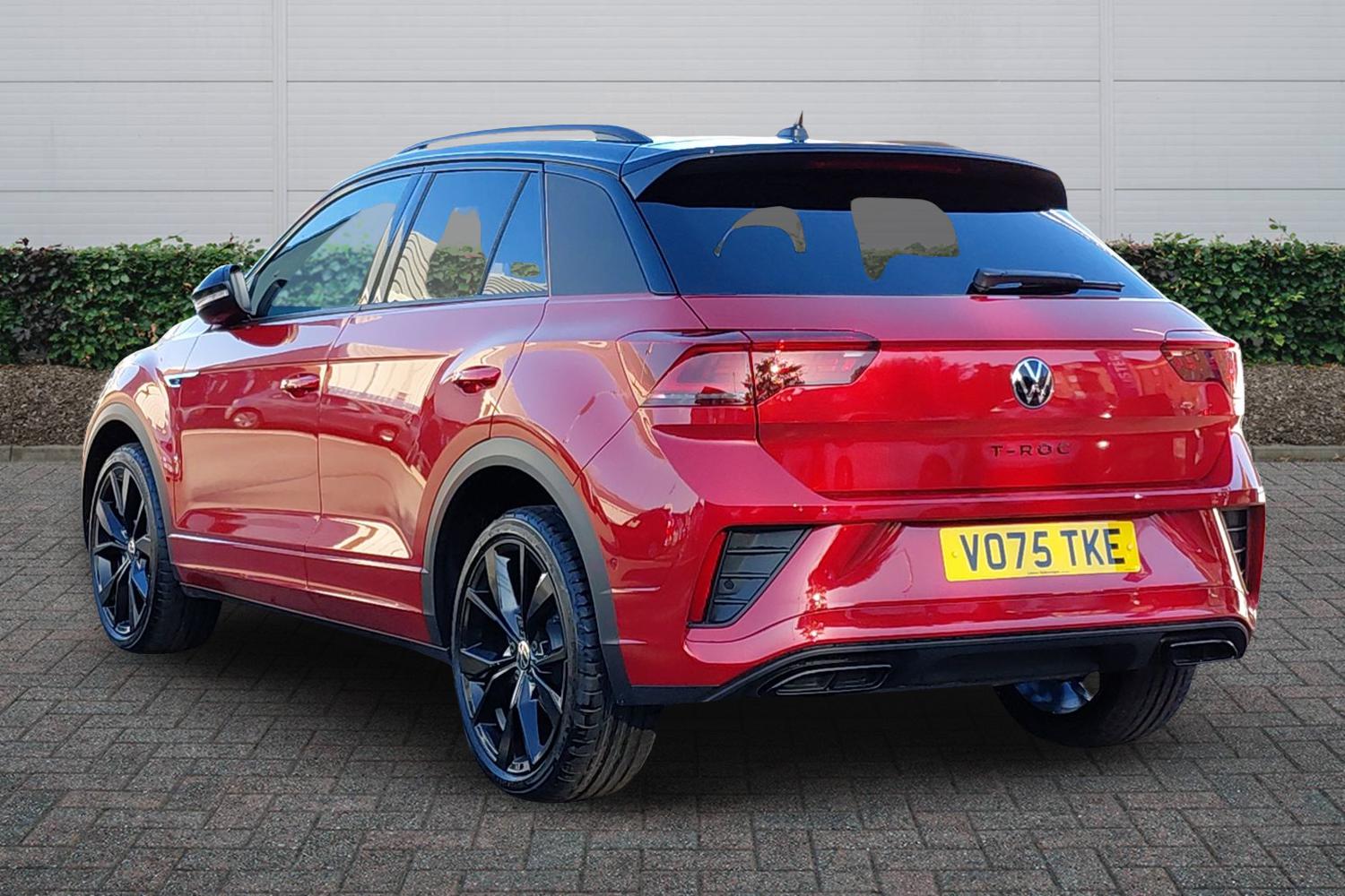 Used Volkswagen T-Roc 2025 for sale - 76176045: Photo 2