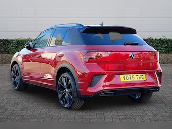 Used Volkswagen T-Roc 2025 for sale - 76176045: Photo 2